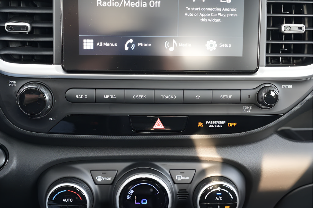 Certified 2026 Hyundai Venue SEL FWD image 33