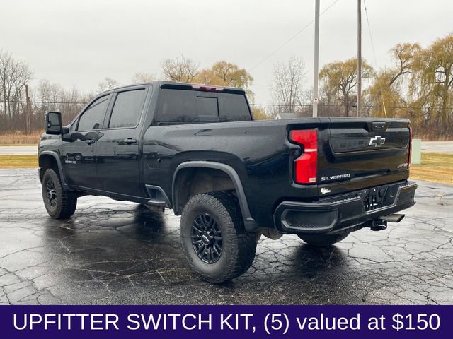 Used 2024 Chevrolet Silverado 2500 ZR2 w/ Technology Package image 7