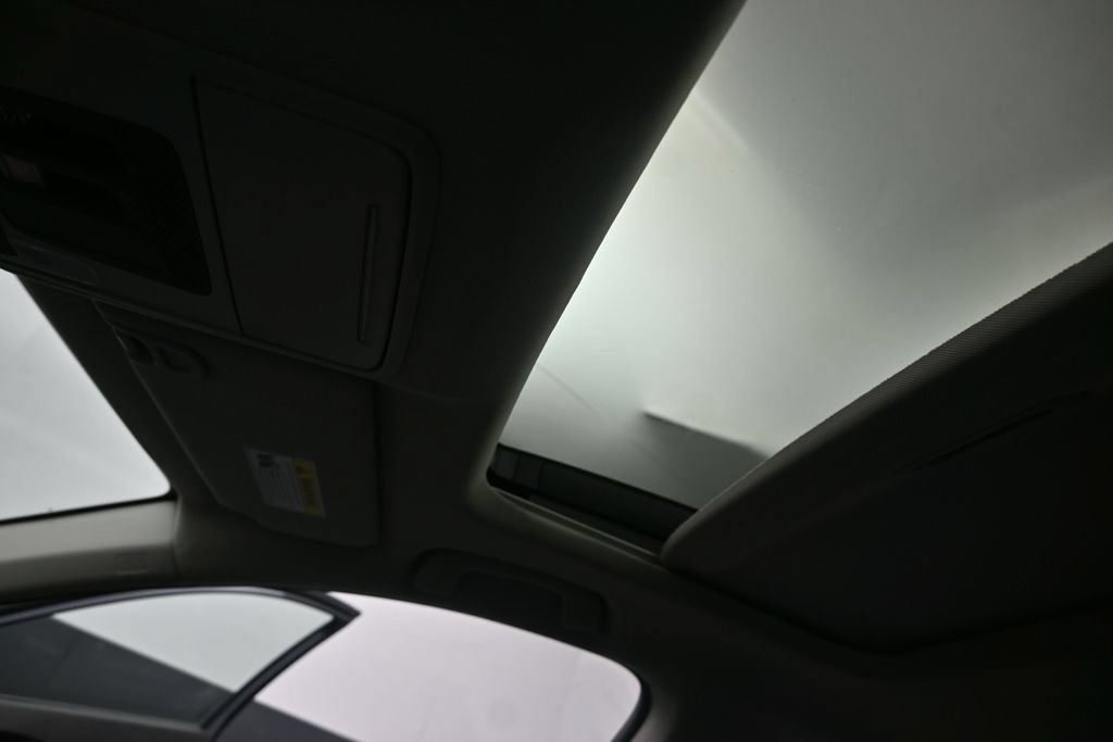 Certified 2023 Honda Accord Touring image 23