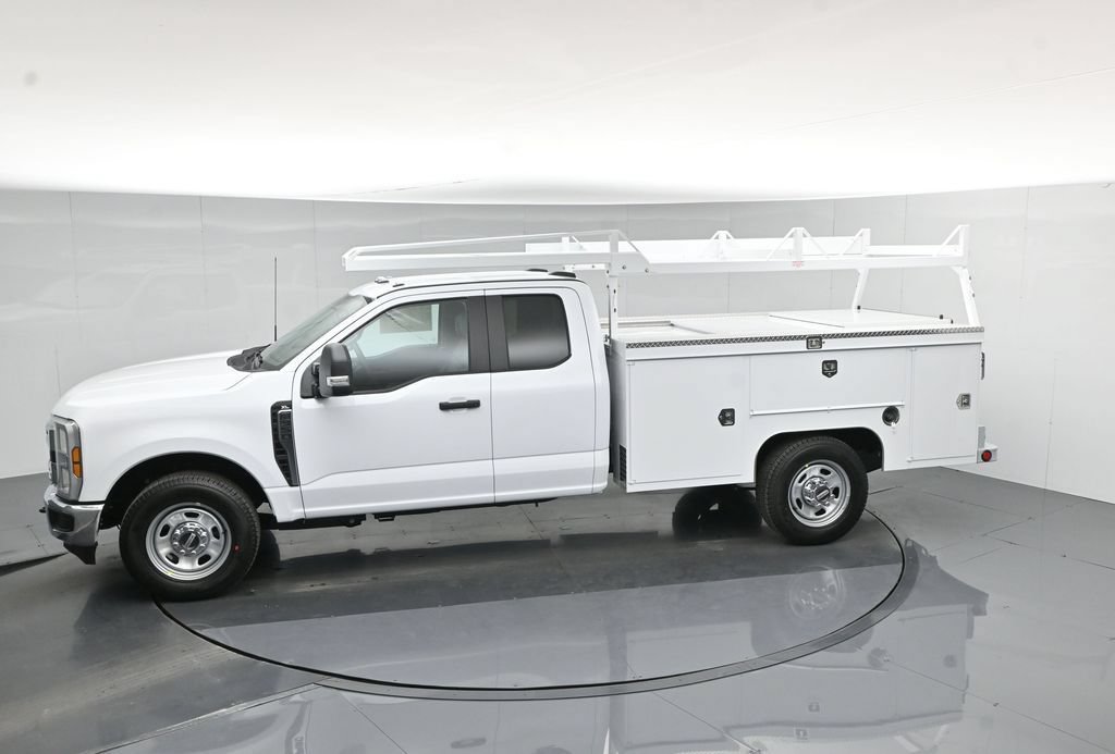 New 2026 Ford F350 XL w/ XL Chrome Package RWD image 52