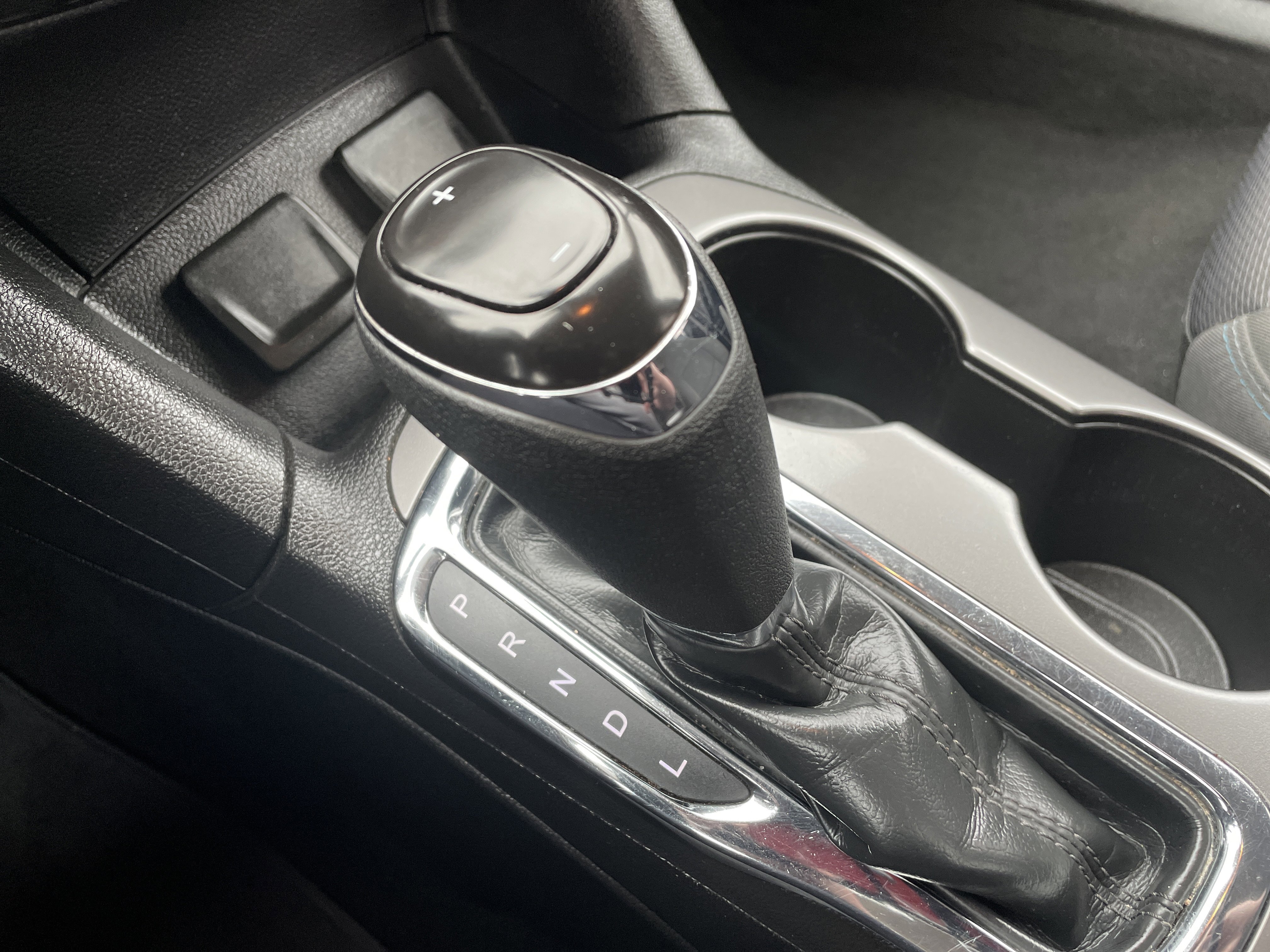 Used 2017 Chevrolet Cruze LT w/ Convenience Package image 14