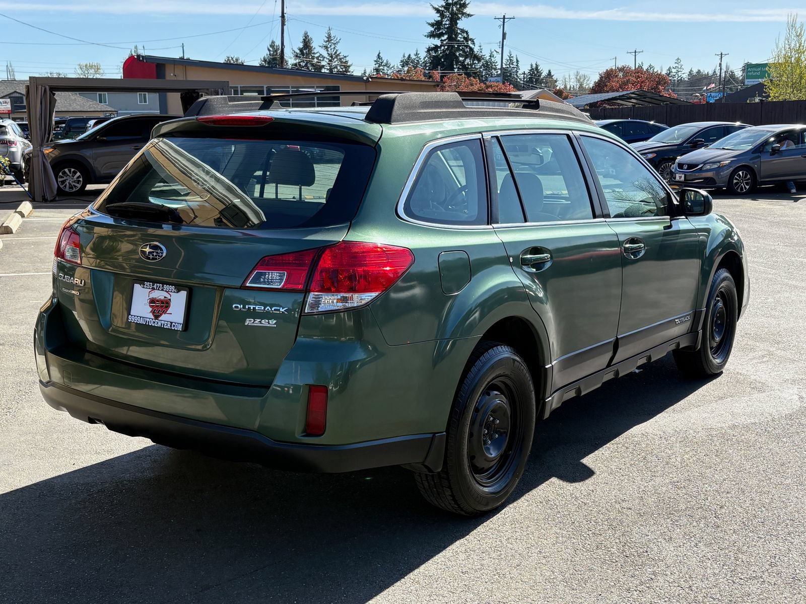 Used 2014 Subaru Outback 2.5i AWD/4WD image 5