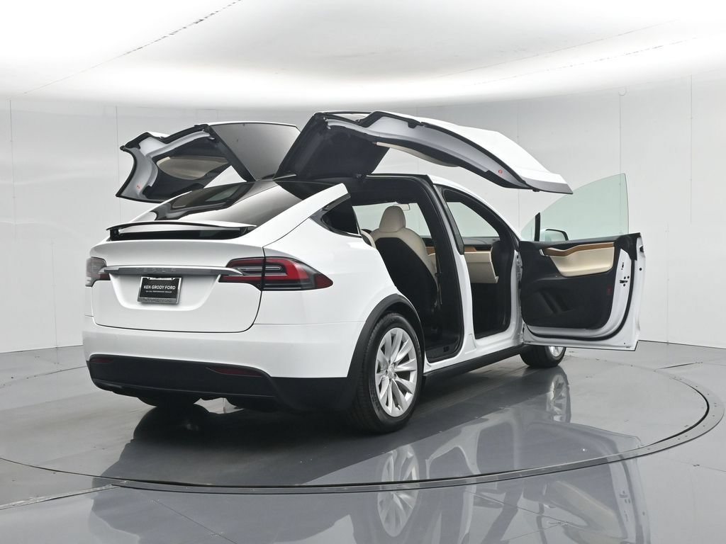 Used 2020 Tesla Model X Long Range AWD/4WD image 26