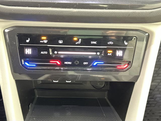 Used 2022 Volkswagen Tiguan SE R-Line image 11