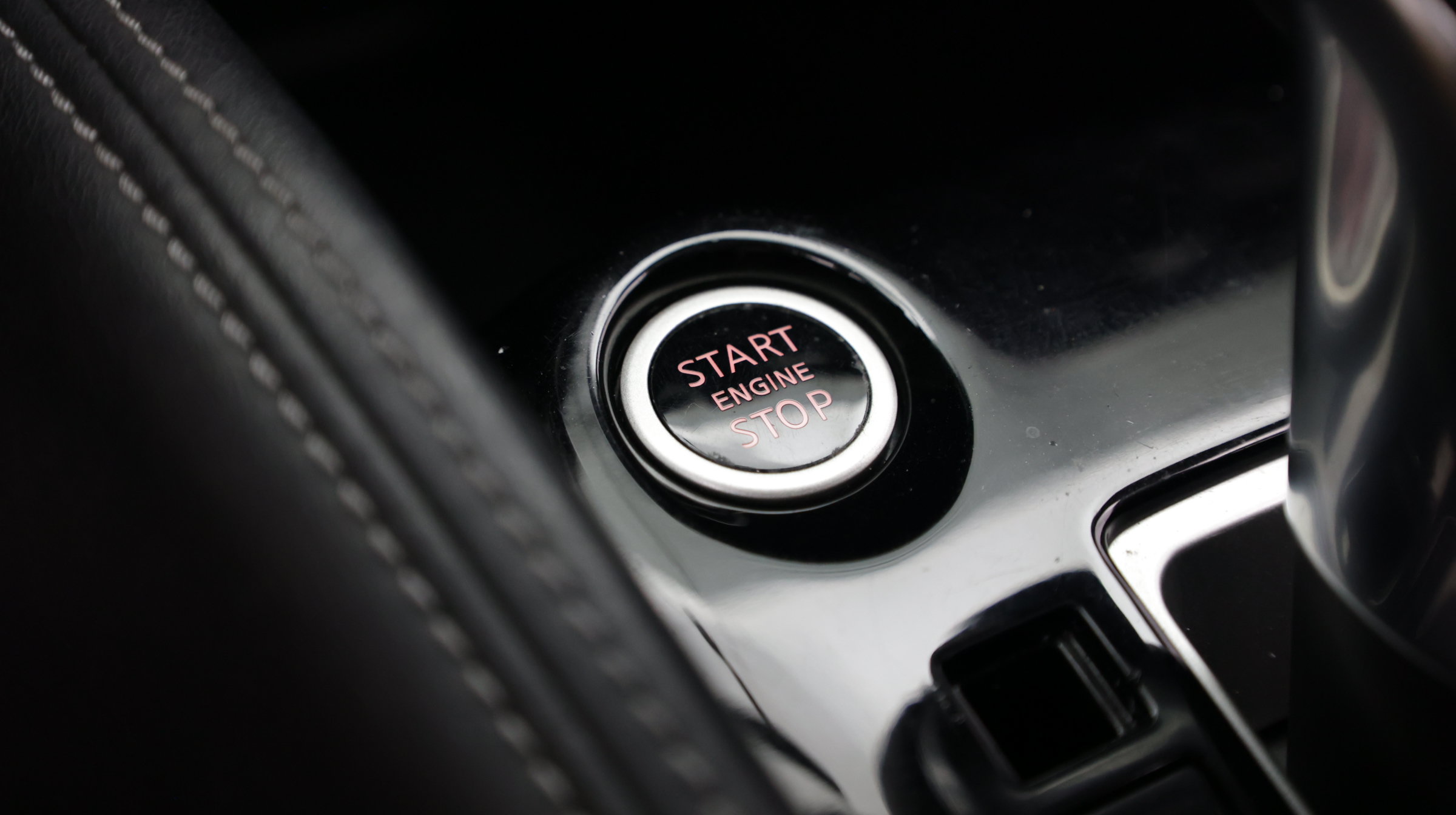 Used 2019 Nissan Kicks S FWD image 23