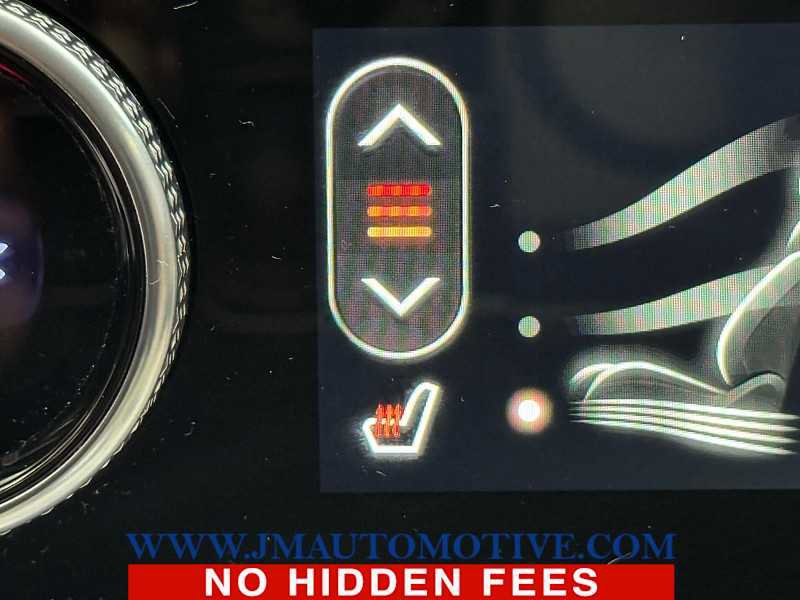 Used 2024 Genesis GV70 2.5T w/ Select Package image 39