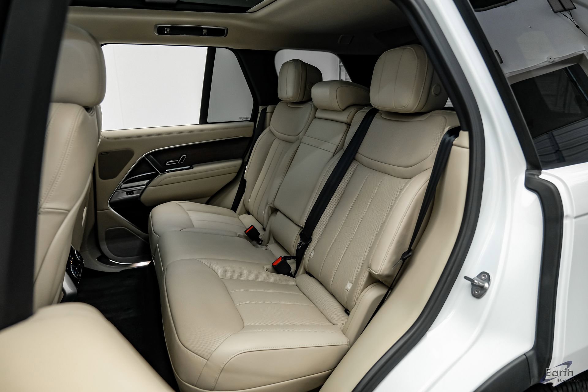 Used 2023 Land Rover Range Rover SE image 77