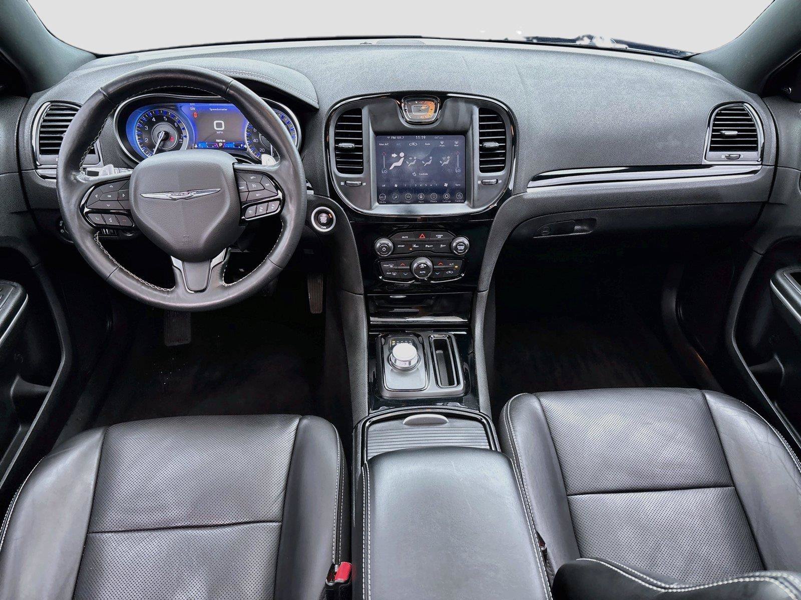 Used 2022 Chrysler 300 S w/ Comfort Group RWD image 31