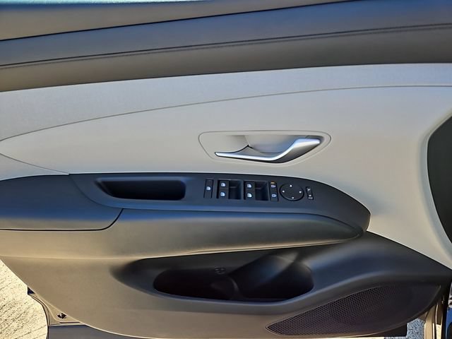 Used 2025 Hyundai Tucson SEL FWD image 11