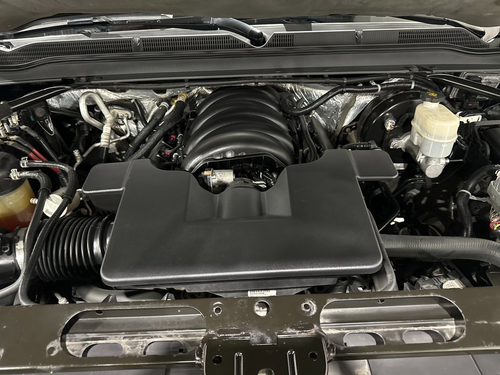 Used 2015 GMC Yukon Denali w/ Premium Package image 11