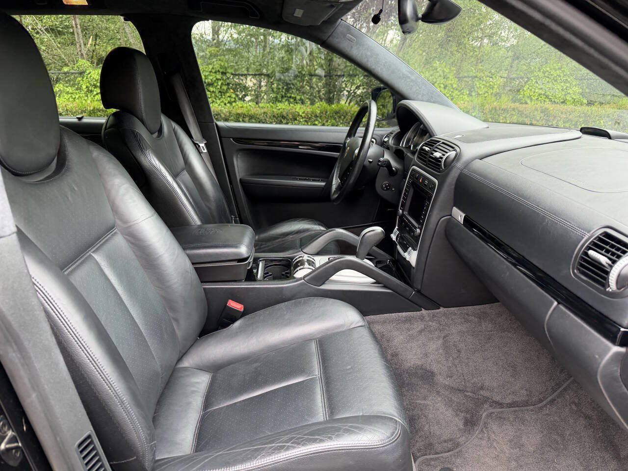 Used 2008 Porsche Cayenne Turbo AWD/4WD image 13