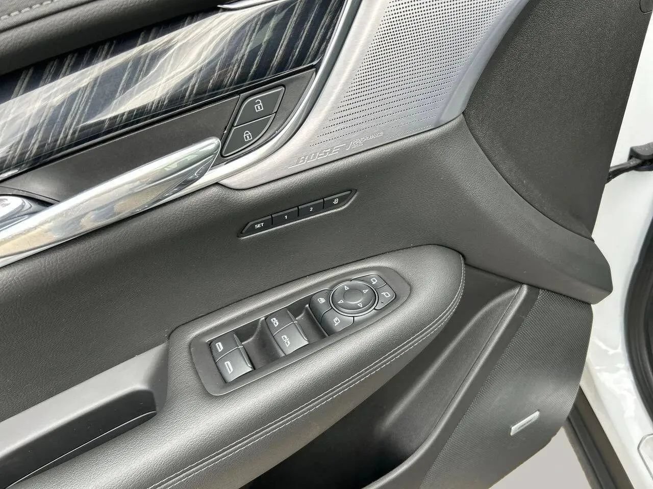Used 2023 Cadillac XT6 Premium Luxury AWD/4WD image 13