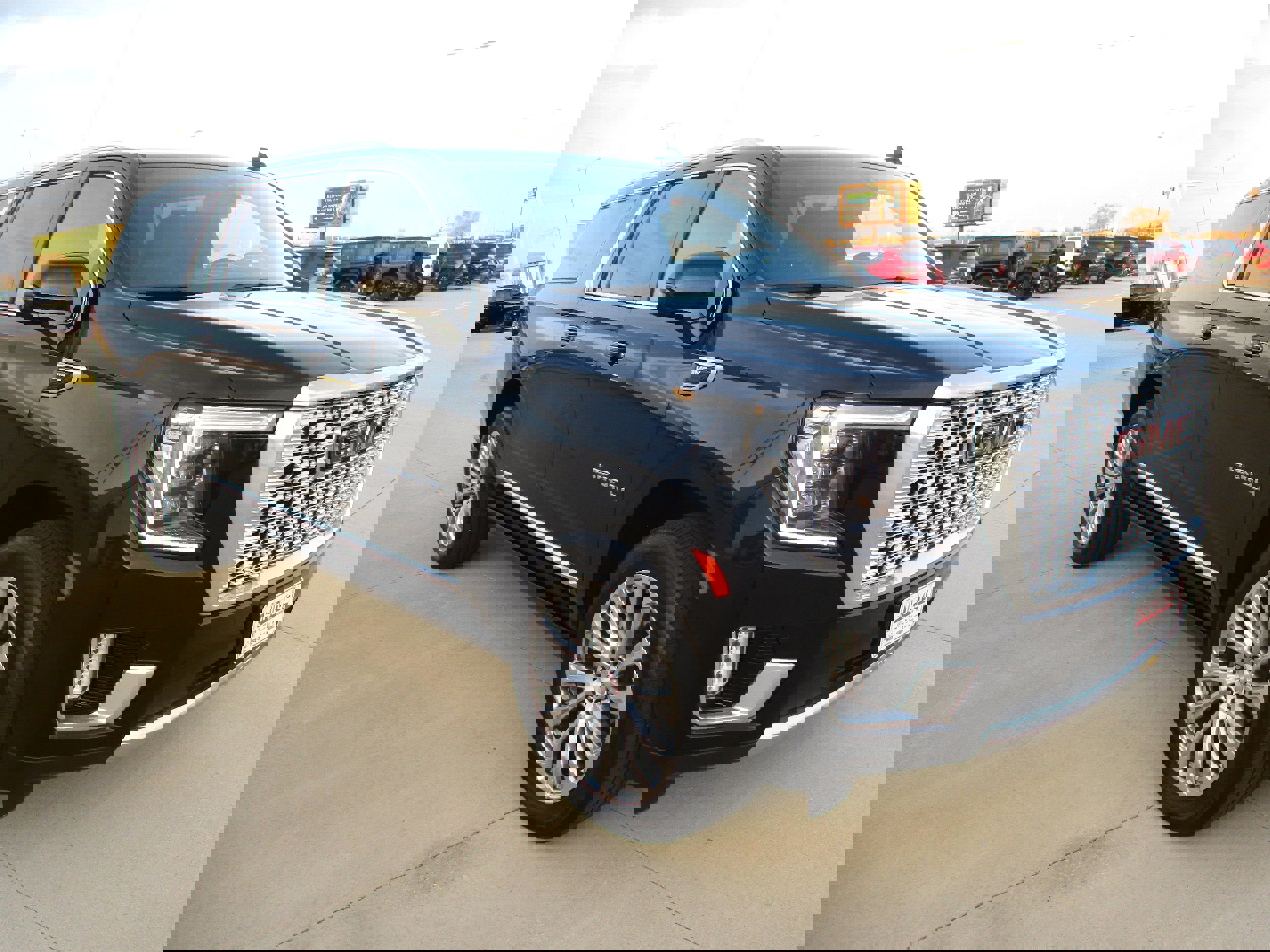 Used 2022 GMC Yukon XL Denali w/ Max Trailering Package image 7