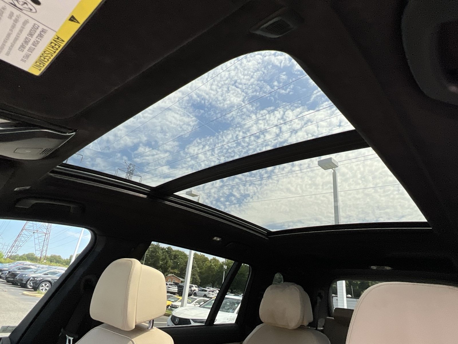 Used 2022 BMW X7 xDrive40i w/ Premium Package AWD/4WD image 21