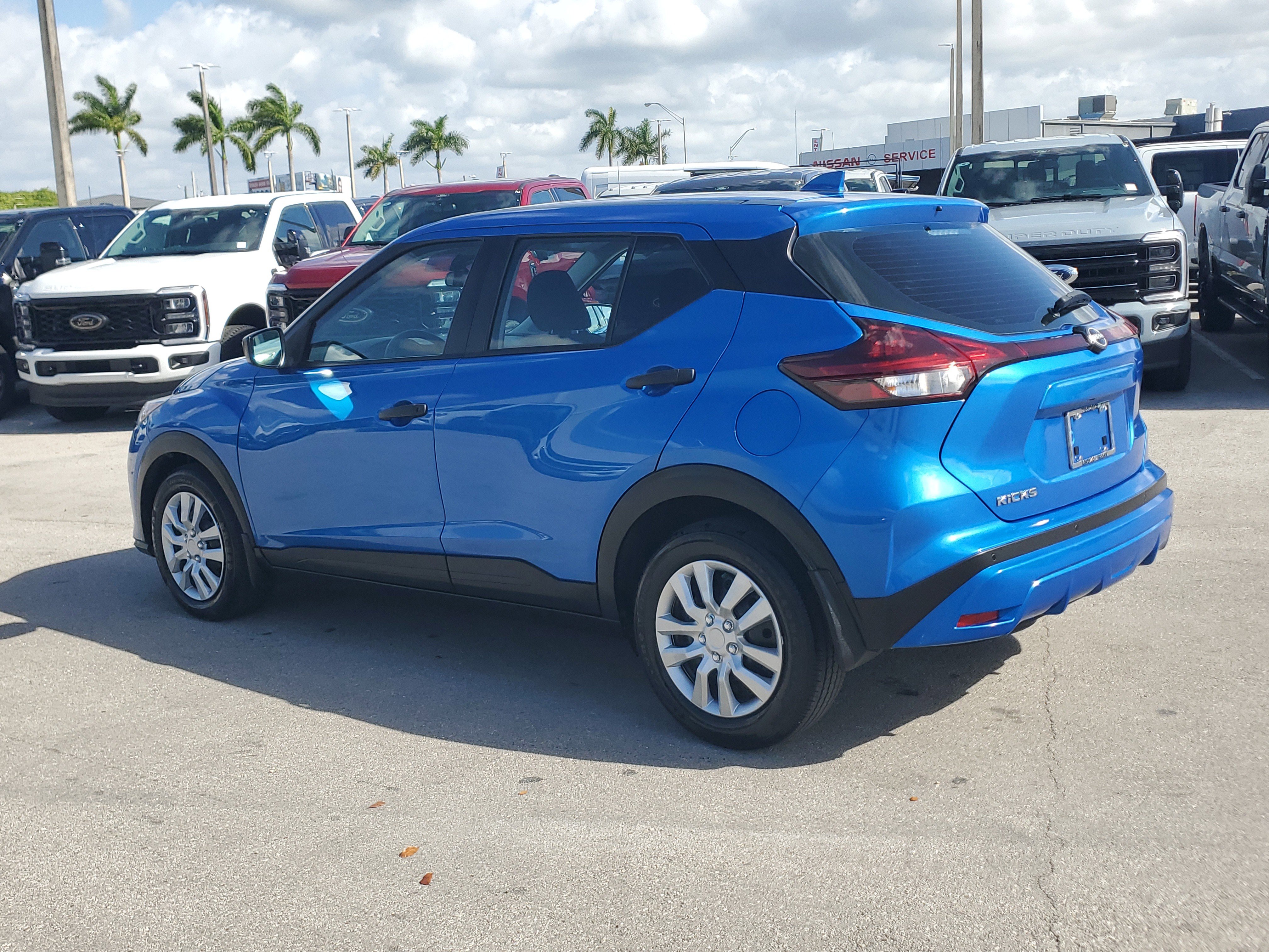 Certified 2023 Nissan Kicks S FWD image 8