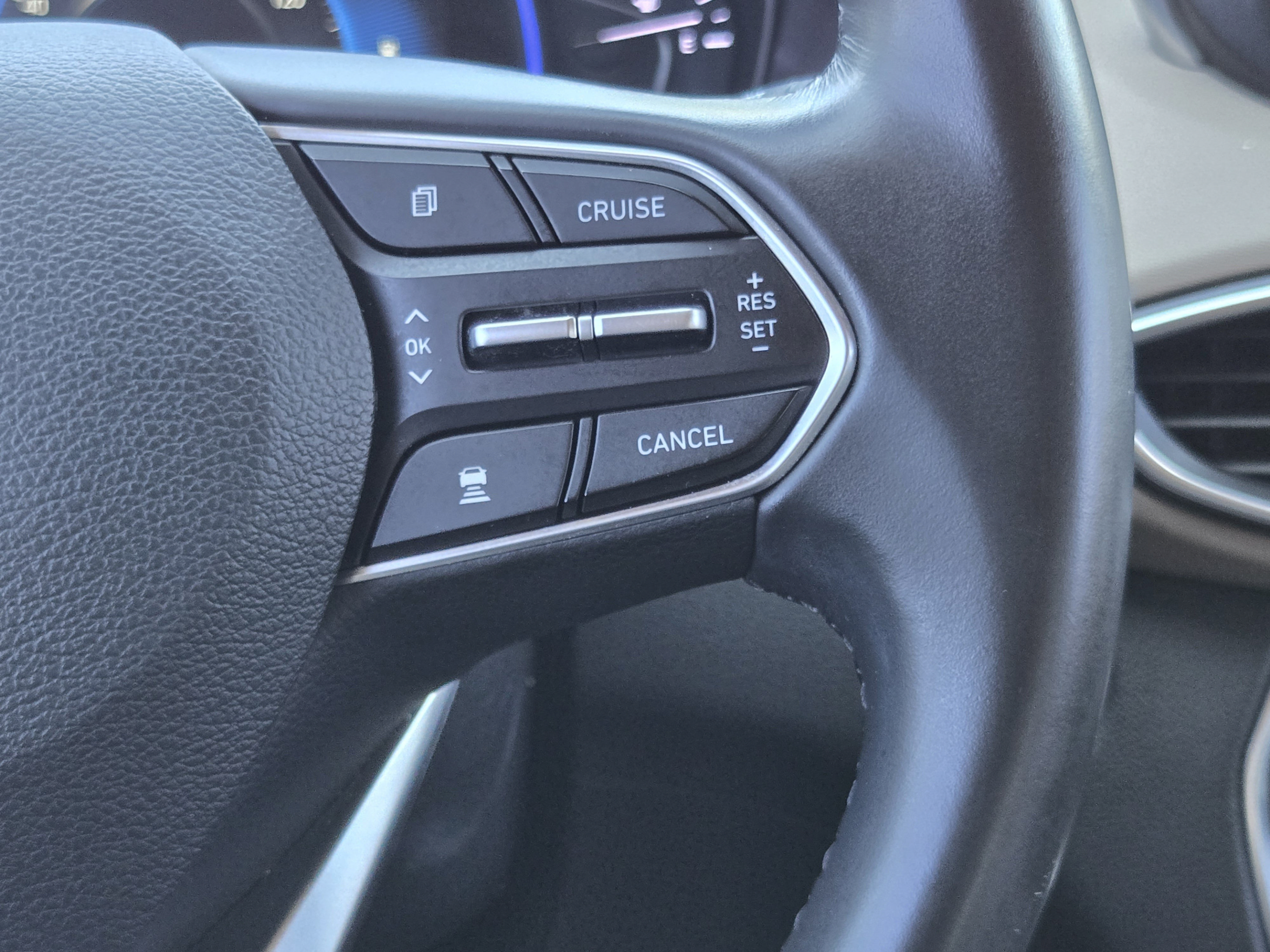 Used 2019 Hyundai Santa Fe SEL FWD image 26