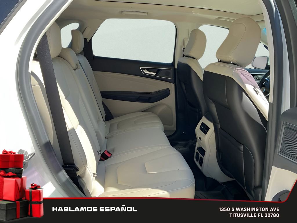 Used 2020 Ford Edge Titanium w/ Equipment Group 301A image 22