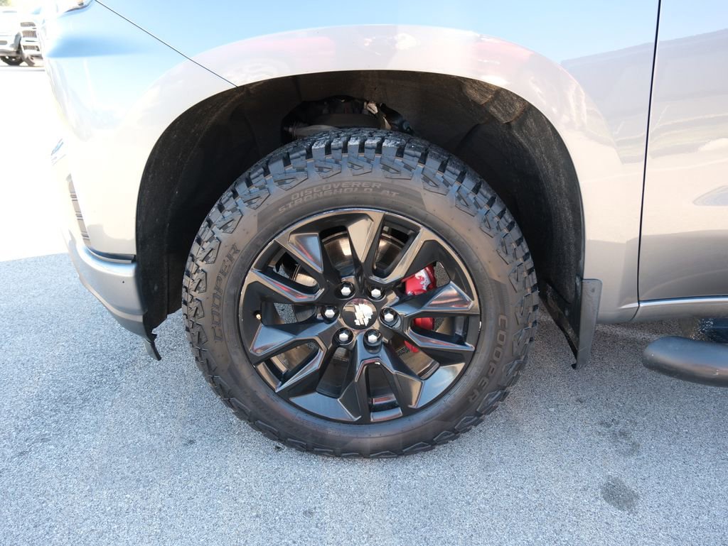 Used 2020 Chevrolet Silverado 1500 Custom w/ Custom Value Package image 13