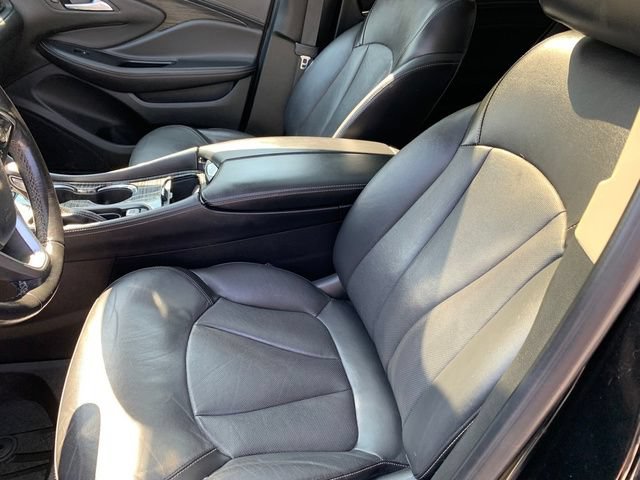 Used 2017 Buick Envision Essence AWD/4WD image 17