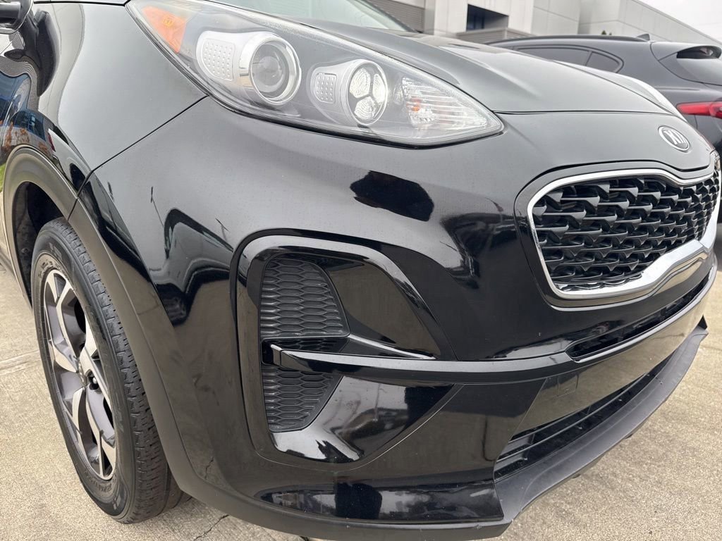 Used 2022 Kia Sportage LX image 11