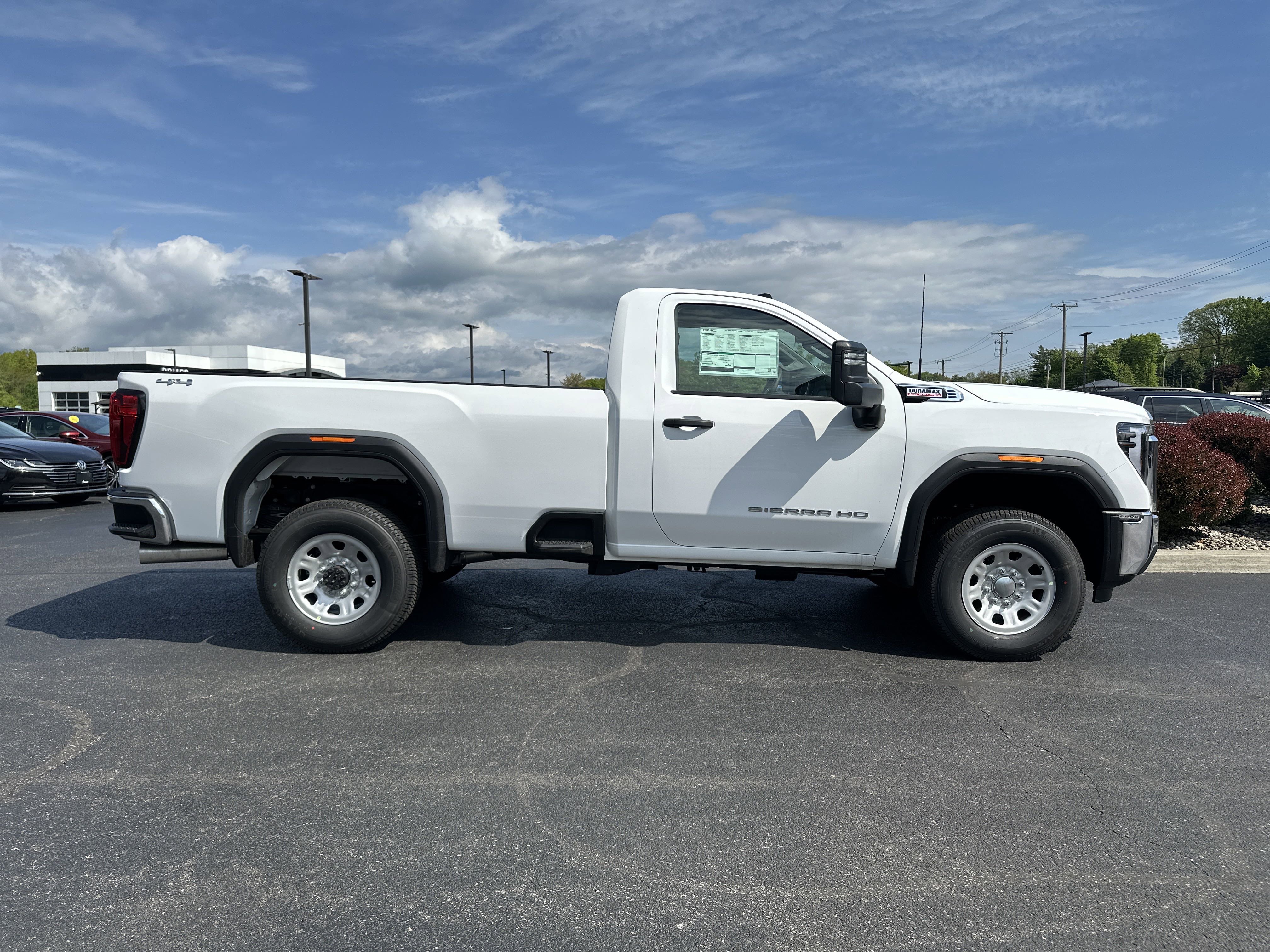 New 2025 GMC Sierra 2500 Pro image 4