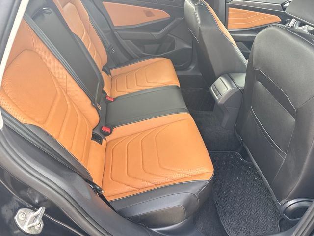 Certified 2024 Volkswagen Jetta SEL image 31