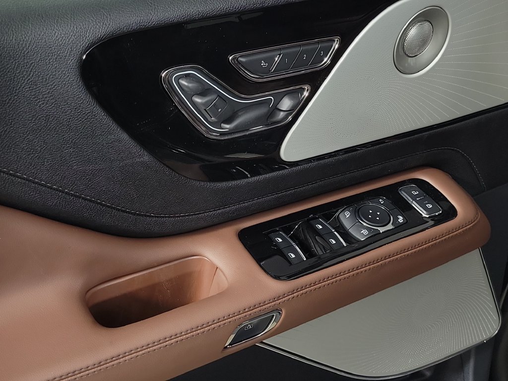 New 2027 Lincoln Aviator Reserve w/ Luxury Package RWD image 20