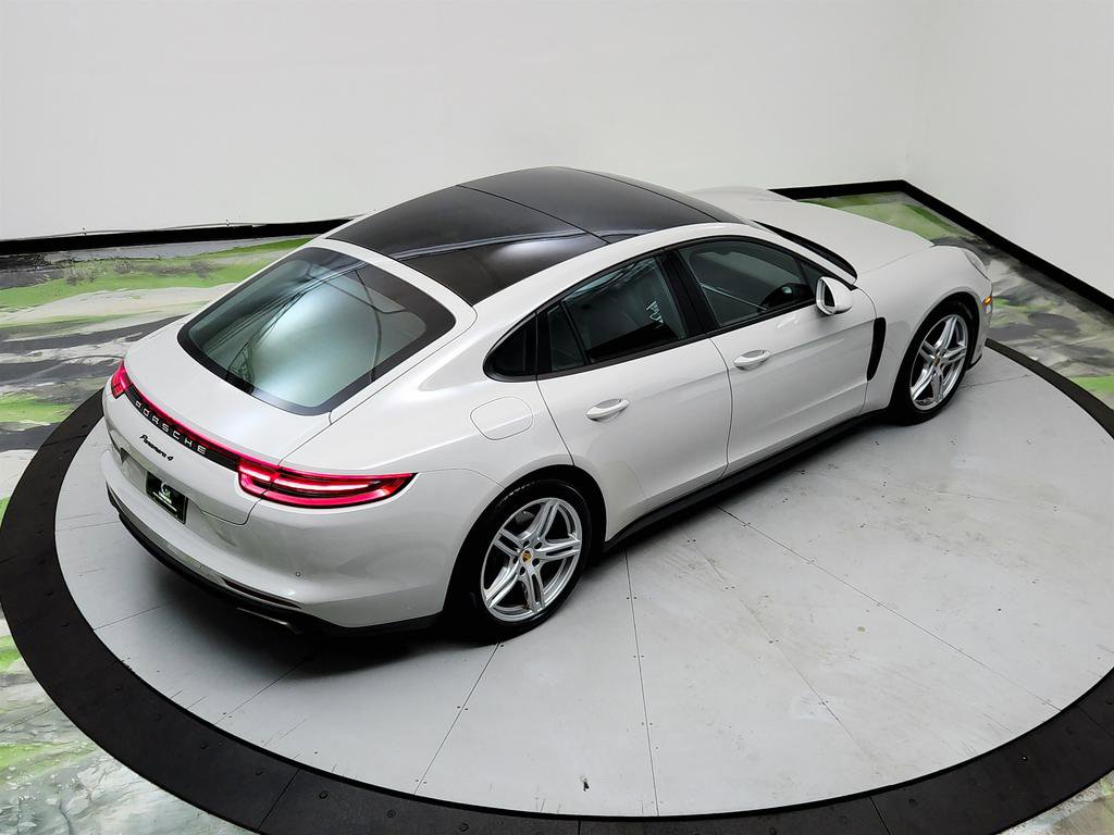Used 2020 Porsche Panamera 4 image 36
