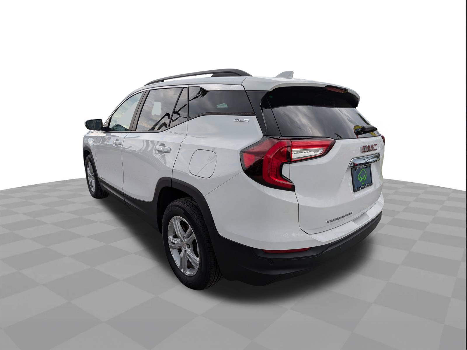 Certified 2022 GMC Terrain SLE w/ Driver Convenience Package FWD image 6