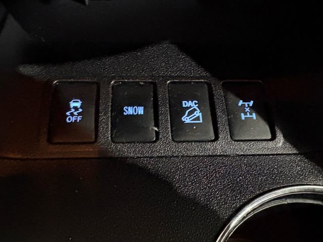 Used 2015 Toyota Highlander XLE image 15