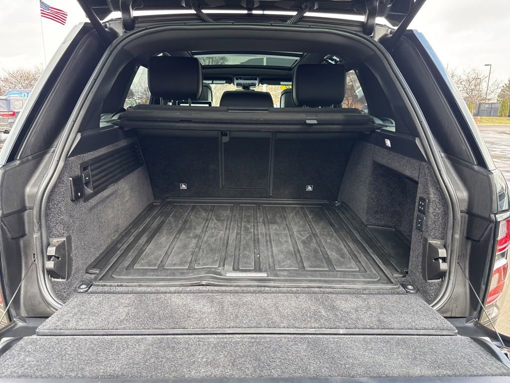 Used 2019 Land Rover Range Rover Long Wheelbase Supercharged image 42