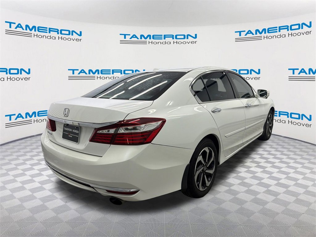 Used 2017 Honda Accord EX image 5