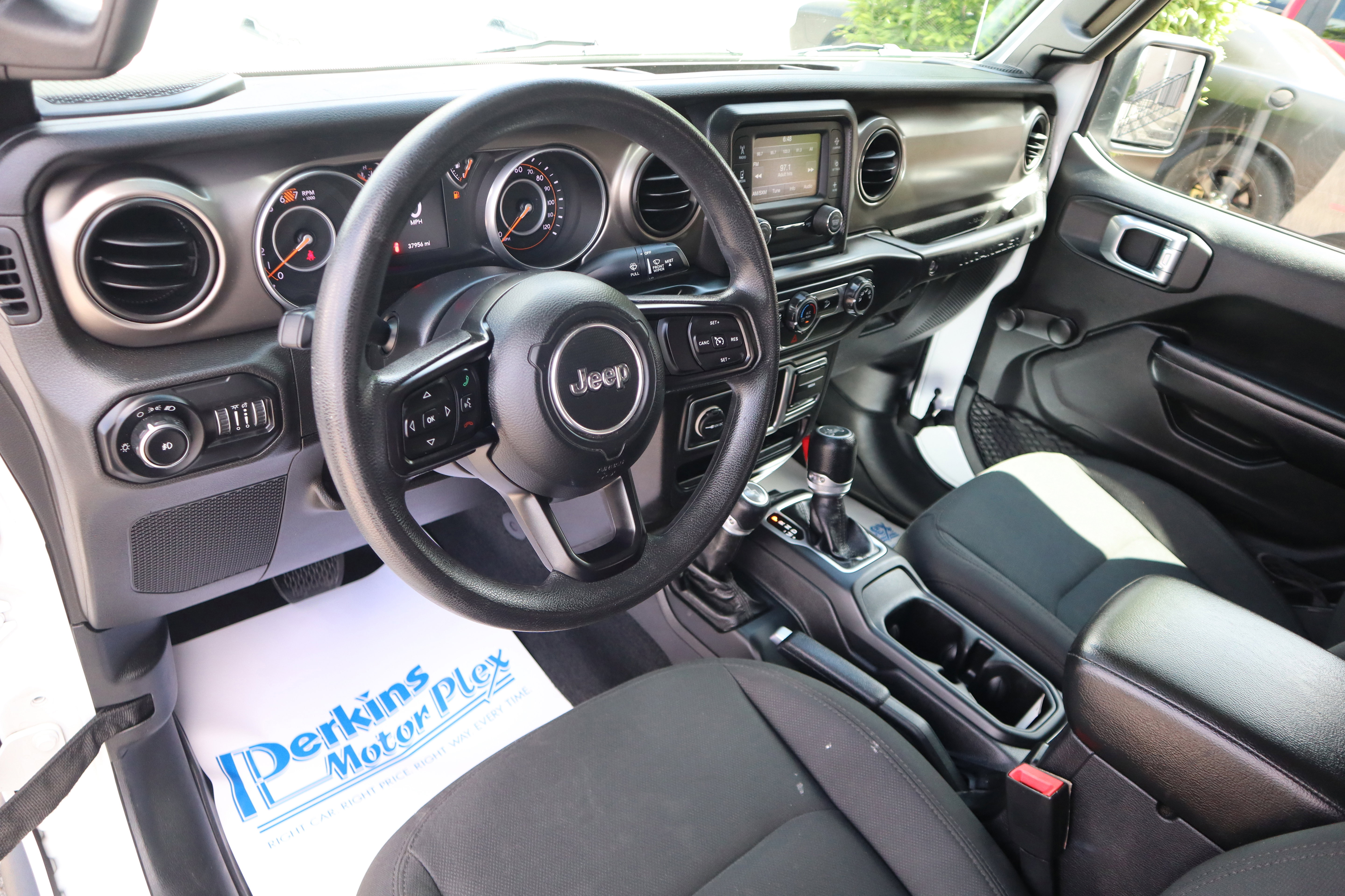 Used 2018 Jeep Wrangler Unlimited Sport AWD/4WD image 23