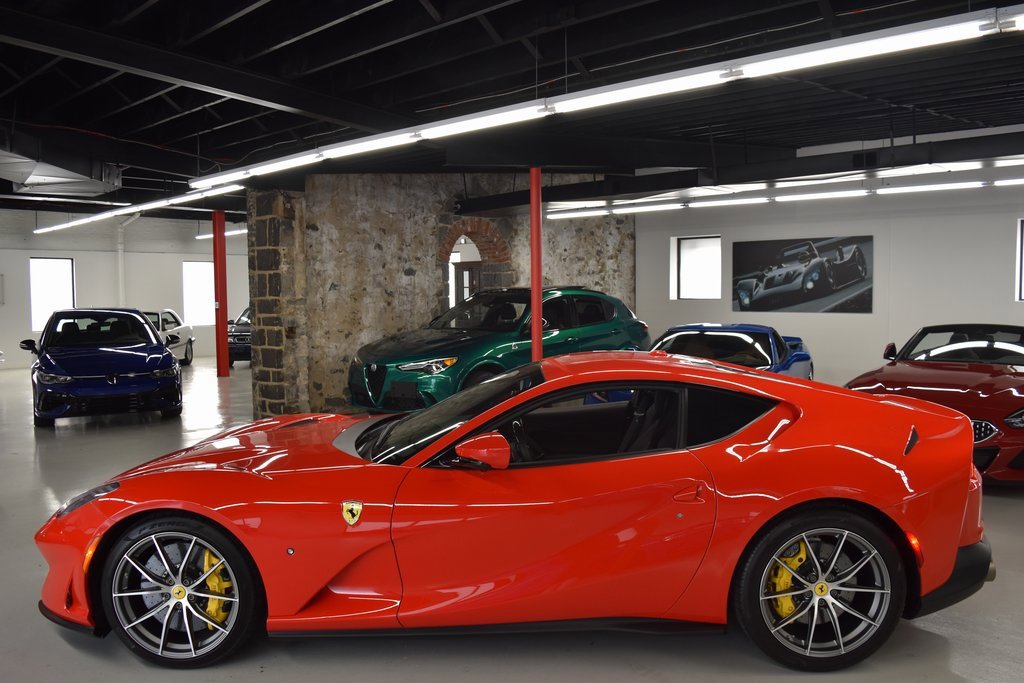 Used 2020 Ferrari 812 Superfast image 4