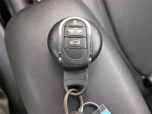 Used 2014 MINI Cooper 2-Door Hardtop image 34