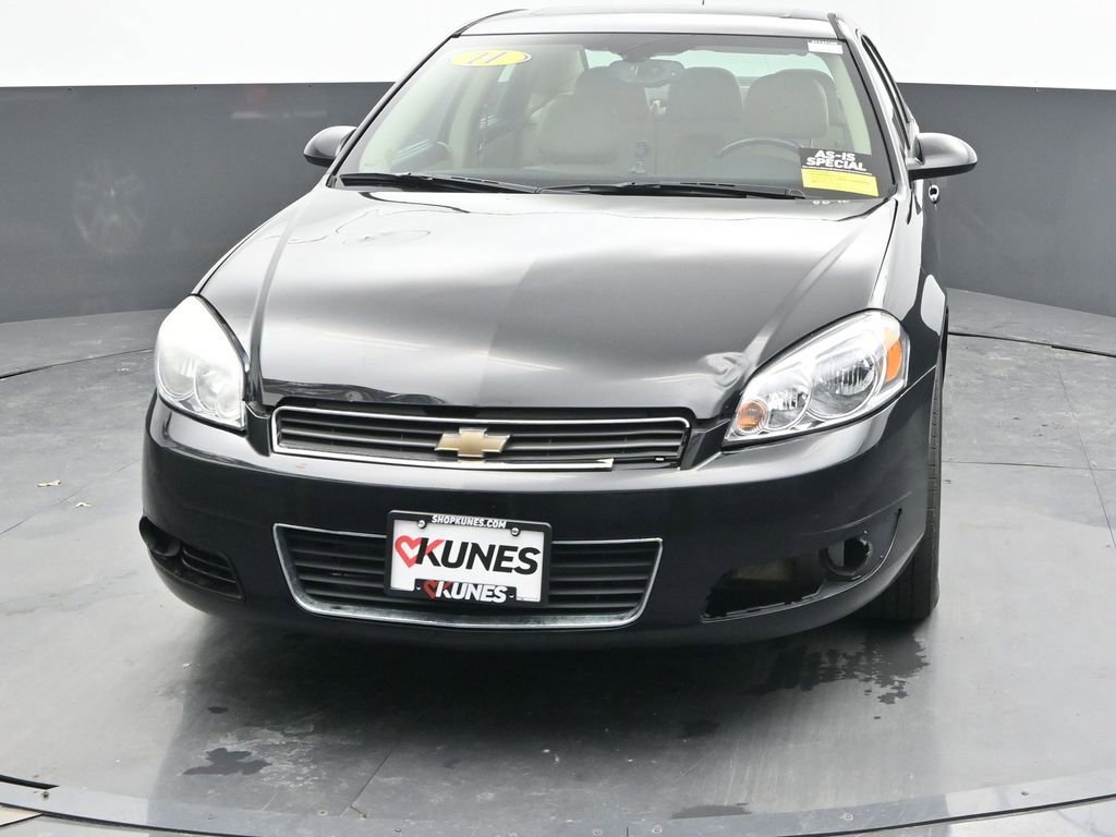 Used 2011 Chevrolet Impala LT w/ Luxury Edition Package FWD image 4