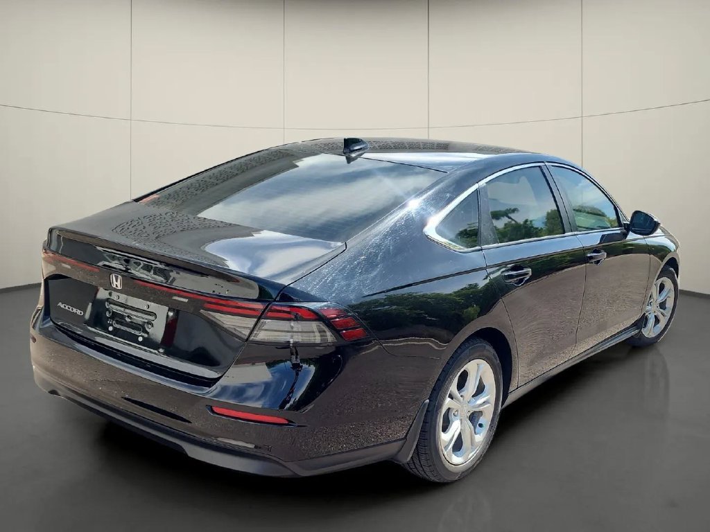 Used 2023 Honda Accord LX image 7
