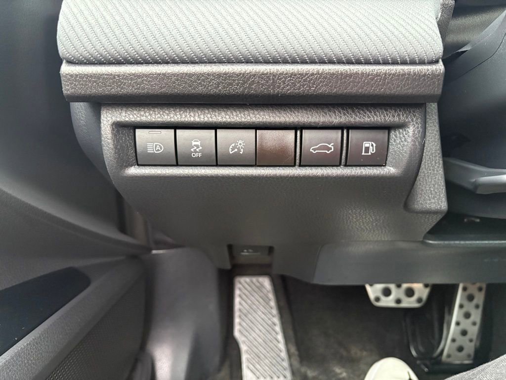 Certified 2025 Toyota Camry SE image 23