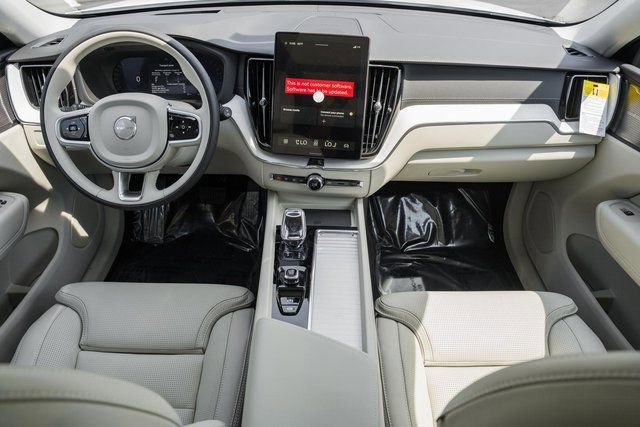 Used 2026 Volvo XC60 B5 Ultra w/ Protection Package Premier image 18