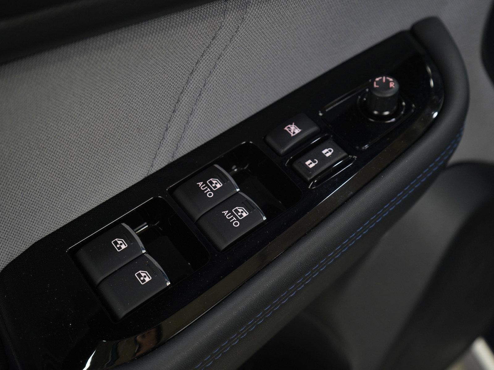 Used 2017 Subaru Legacy 2.5i Sport w/ Popular Package #2A image 19