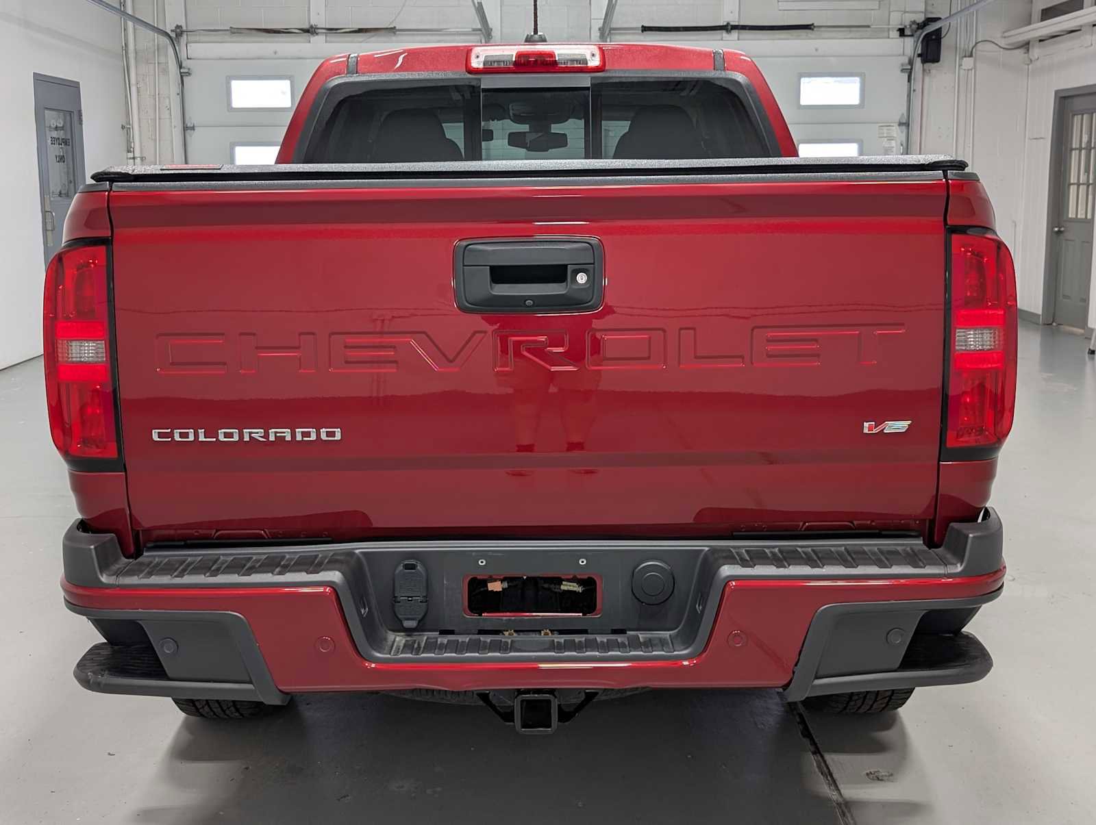 Used 2021 Chevrolet Colorado Z71 AWD/4WD image 9