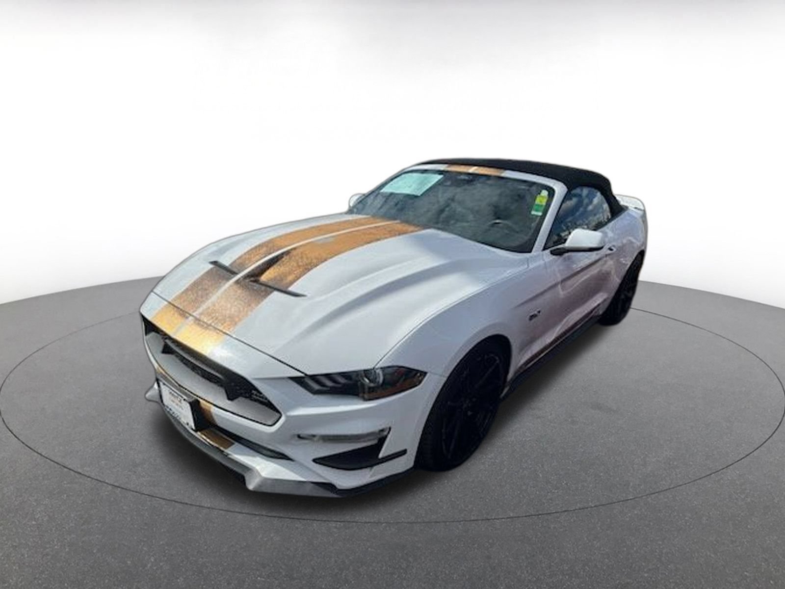 Used 2022 Ford Mustang GT Premium w/ GT Performance Package RWD image 3