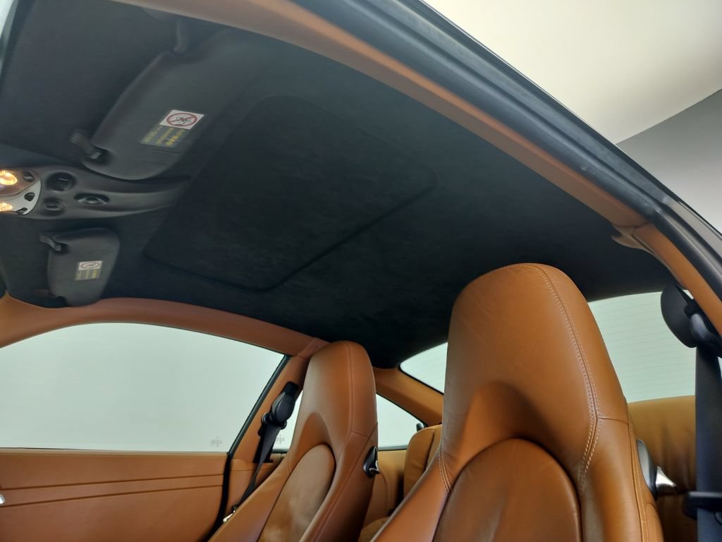 Used 2007 Porsche 911 Carrera RWD image 6