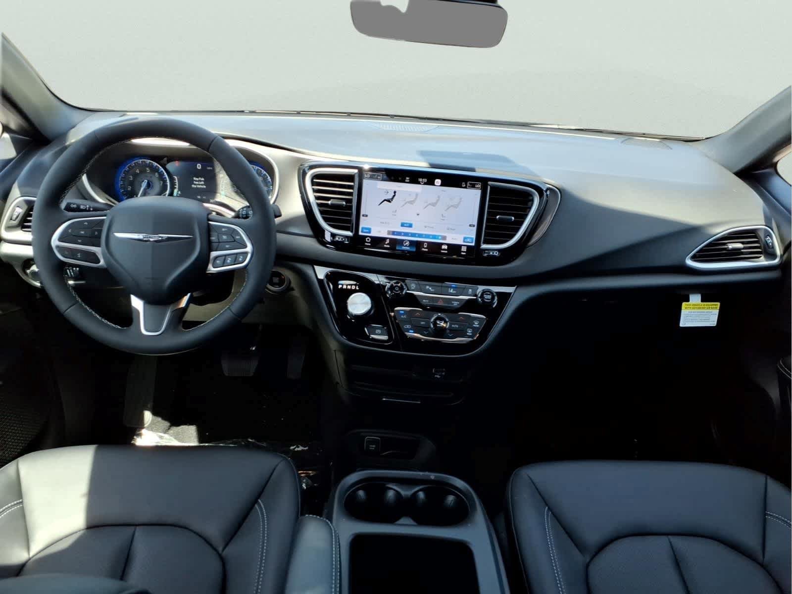 New 2026 Chrysler Voyager LX FWD image 11