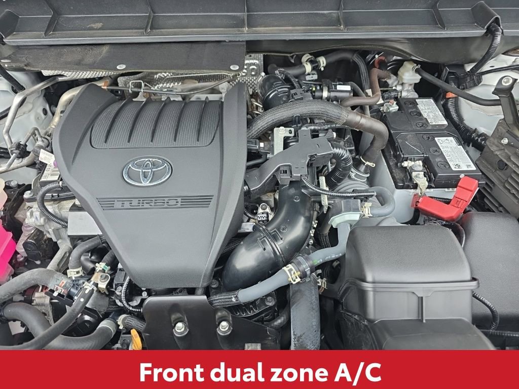 Used 2024 Toyota Highlander LE image 12