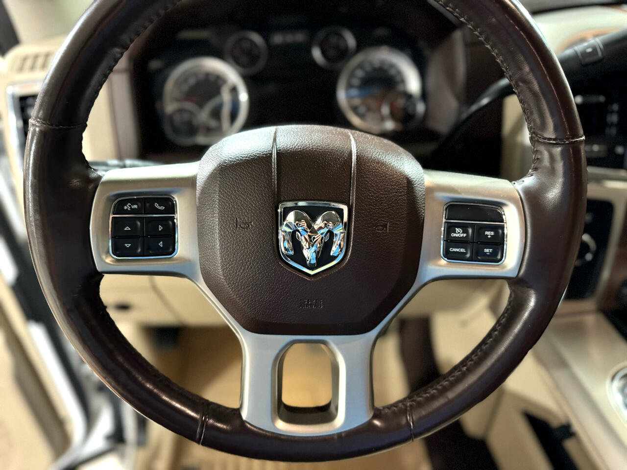 Used 2016 RAM 2500 Laramie w/ Convenience Group image 43