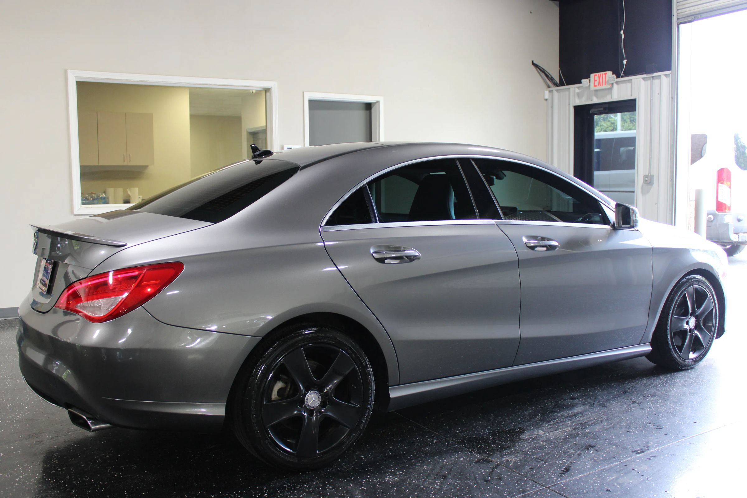 Used 2015 Mercedes-Benz CLA 250 image 3