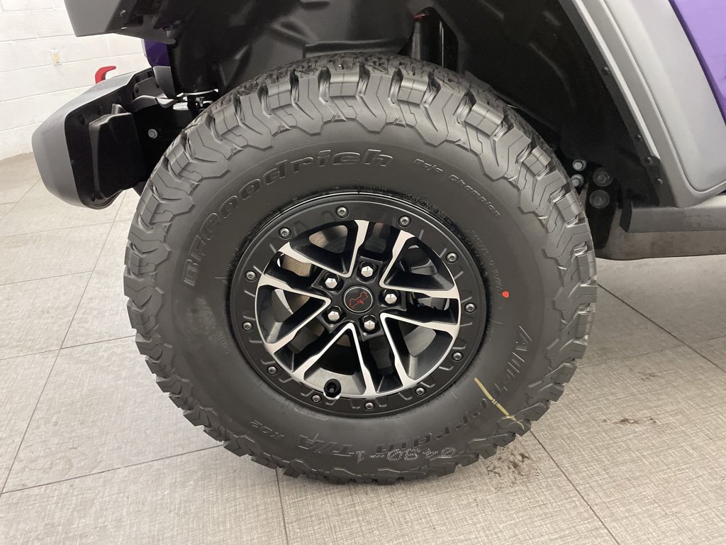 New 2026 Jeep Wrangler Unlimited Rubicon w/ Xtreme 35 Tire Package AWD/4WD image 8