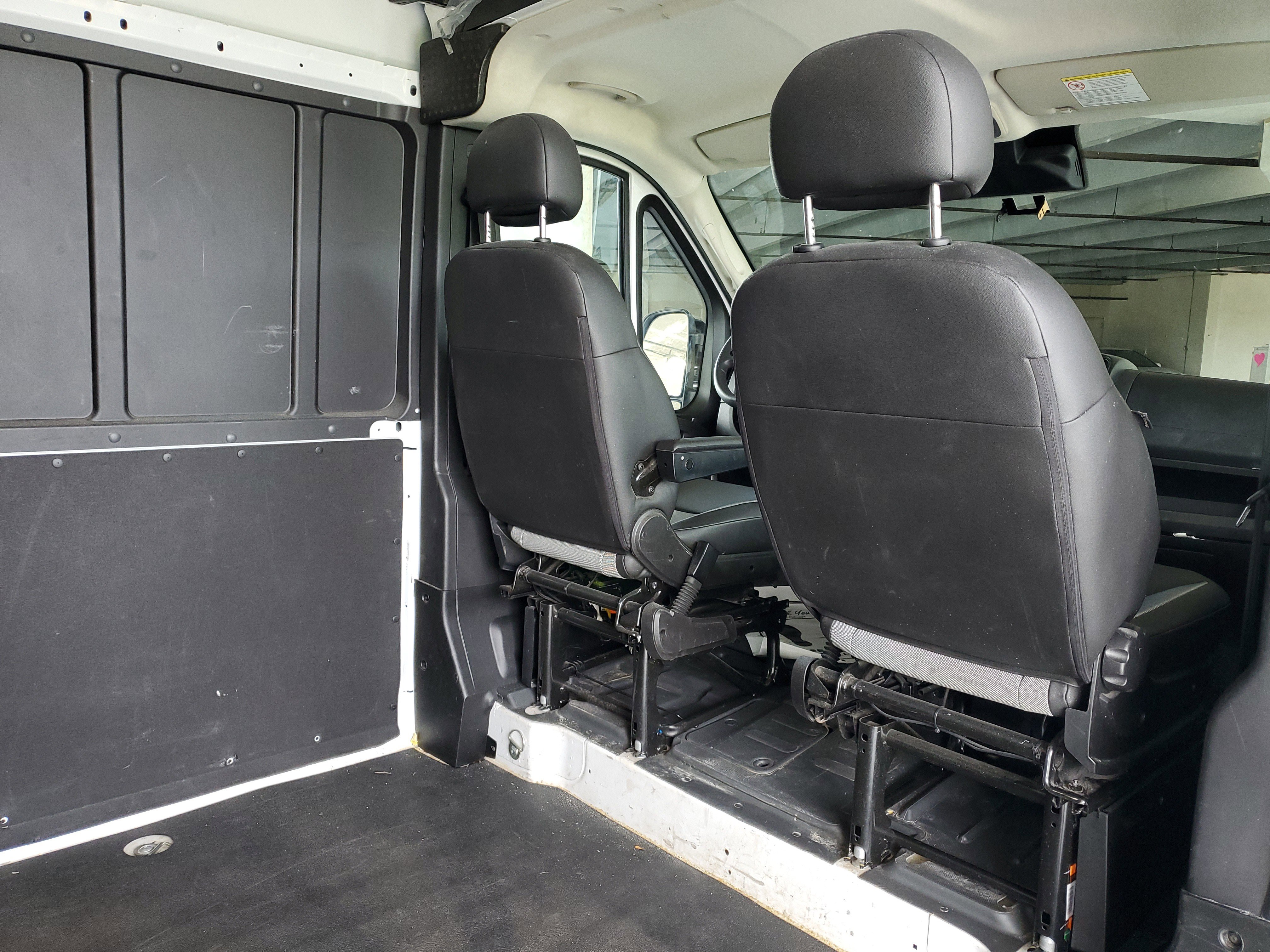 Used 2025 RAM ProMaster 2500 w/ Convenience Group FWD image 10