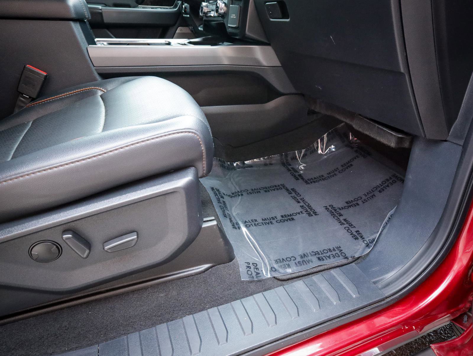 Used 2025 Ford F350 Lariat image 24